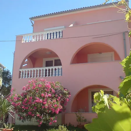 Miler Apartamento Punat